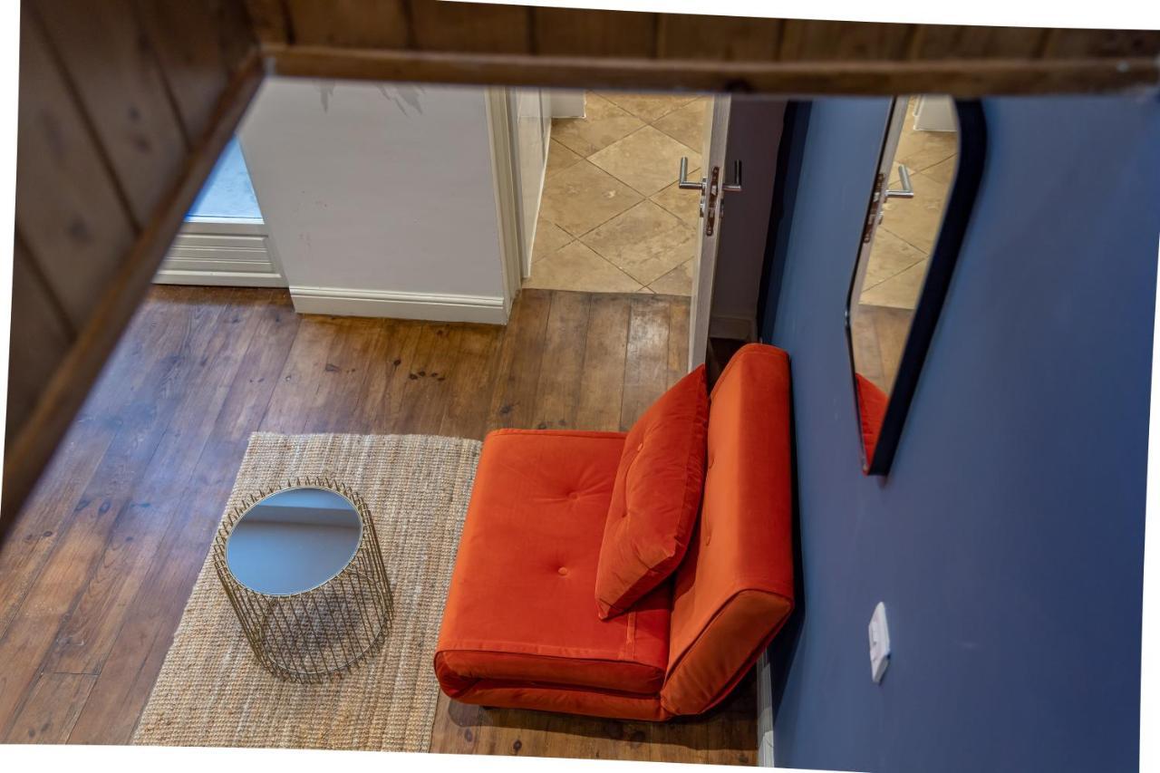 Cosy And Quirky 1 Bedroom Flat With Small Court Yard Next To Brighton Seafront エクステリア 写真